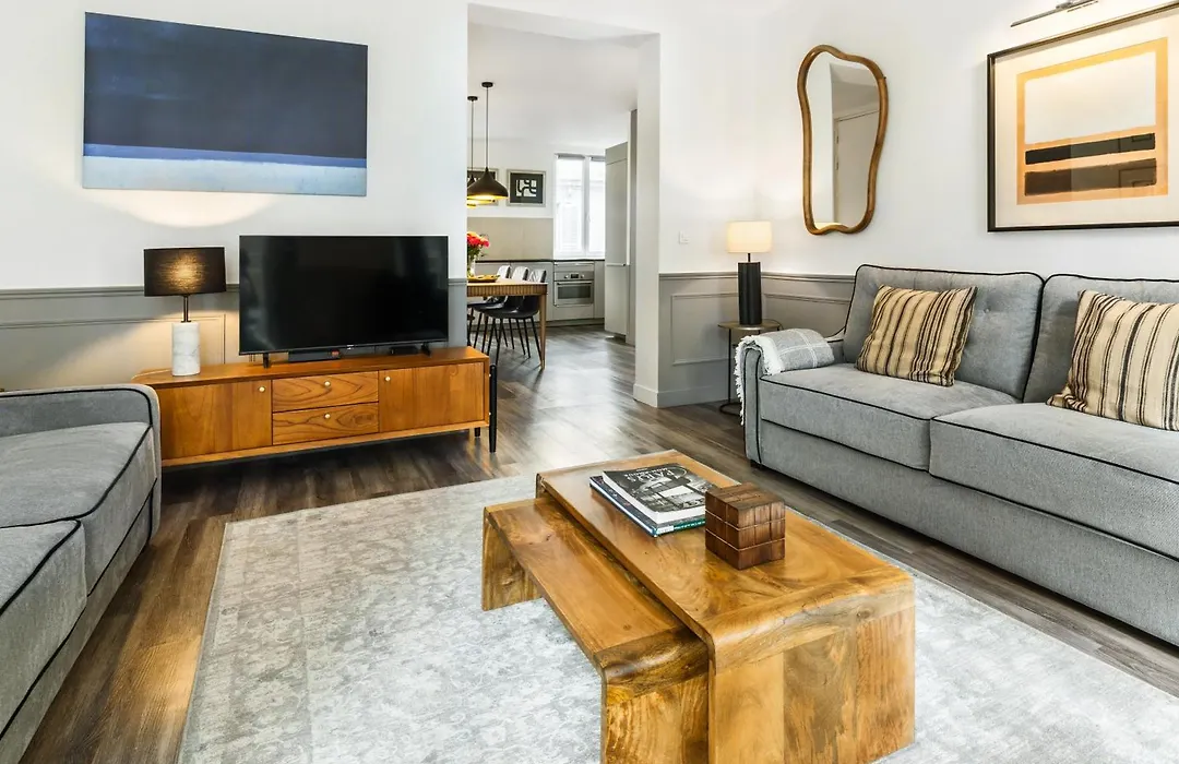 Livinparis - Luxury 3 & Ac 4 Bedrooms Montmartre I-1
