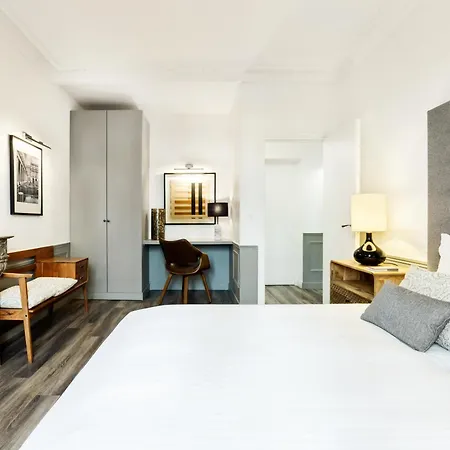 Livinparis - Luxury 3 & Ac 4 Bedrooms Montmartre I-3